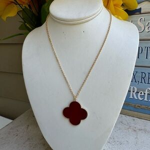 Denkays Statement necklace